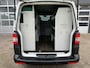 Volkswagen Transporter 2.0 TDI L1H1 BlueMotion L1H1 Achterklep Kastinrichting Omvormer Airco Cruise control Usb aansluiting Bury Parkeersensoren voor en achter 1e eigenaar Euro 5