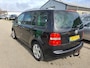 Volkswagen Touran 2.0-16V FSI Highline Clima Bj:2005 NAP!