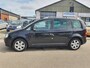 Volkswagen Touran 2.0-16V FSI Highline Clima Bj:2005 NAP!