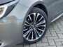 Toyota Corolla 1.8 Hybrid First Edition NL Auto | Navigatie Apple CarPlay/Android Auto | LED | Parkeersensoren | Stoelverwarming | Keyless | Adaptieve cruise control | Nieuw type |