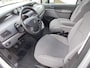 Peugeot 807 2.0 SR 7 Pers. ( APK KEURING BIJ AFLEVERING! )