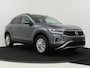 Volkswagen T-Roc 1.0 TSI 110 6MT Life Rijstrookbehoudassistent (Lane Assist) | Zijruiten achter en achterruit getint, 65% lichtabsorberend
