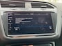 Volkswagen Tiguan 1.5 150pk DSG R-Line Business+ Black Style | Grote navi | PDC | ACC | Stuur en stoelverwarming