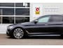 BMW 5-Serie M550i V8 462PK xDrive High Executive*Perfect BMW Onderh.*Bowers&Wilkins Diamond/Co-Pilot Pack/Softclose/Nachtzicht/Head-Up/Apple Carplay-Android/M-Stof/Stoelverw./Stuurwielverw./360/Adapt. Koplampen/Elek. Achterklep/Standkachel/VOL*