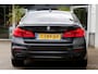 BMW 5-Serie M550i V8 462PK xDrive High Executive*Perfect BMW Onderh.*Bowers&Wilkins Diamond/Co-Pilot Pack/Softclose/Nachtzicht/Head-Up/Apple Carplay-Android/M-Stof/Stoelverw./Stuurwielverw./360/Adapt. Koplampen/Elek. Achterklep/Standkachel/VOL*