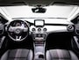 Mercedes-Benz GLA 180 Ambition (SCHUIF-/KANTELDAK, NAVIGATIESYSTEEM, CRUISE CONTROL, BLUETOOTH, BI-XENON, LM-VELGEN 18")