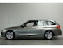BMW 3-Serie Touring 318i Corporate Lease High Executive AUTOMAAT! GROOT NAVI XENON LEER etc.