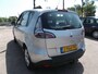 Renault Scenic 1.6 Dynamique airco navigatie