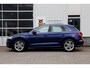 Audi Q5 55 TFSI e 367PK Plug in S-Line Quattro Competition*Perfect Audi Onderh.*BTW*1ste Eig!*Luchtvering/Panodak/Head-Up/Elek. Trekhaak/Keyless Entry+Go/S-Line Sportstoelen/Stoelverw./LED/DAB/19 inch LM*