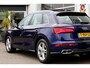 Audi Q5 55 TFSI e 367PK Plug in S-Line Quattro Competition*Perfect Audi Onderh.*BTW*1ste Eig!*Luchtvering/Panodak/Head-Up/Elek. Trekhaak/Keyless Entry+Go/S-Line Sportstoelen/Stoelverw./LED/DAB/19 inch LM*