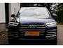 Audi Q5 55 TFSI e 367PK Plug in S-Line Quattro Competition*Perfect Audi Onderh.*BTW*1ste Eig!*Luchtvering/Panodak/Head-Up/Elek. Trekhaak/Keyless Entry+Go/S-Line Sportstoelen/Stoelverw./LED/DAB/19 inch LM*