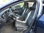 Volvo V60 2.0 T5 R-Design 241PK