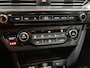Kia Niro DynamicLine 64 kWh FABRIEKSGARANTIE T/M 04-2029 of 150.000km, Achteruitrij camera, buitenspiegels elektr. inklapbaar, Adaptive Cruise Control, Stoel/Stuurverwarming, Schakelen aan stuur.
