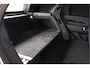 Land Rover Discovery 3.0 D300 R-Dynamic SE bedrijfswagen / Luchtvering / Grijs Kenteken / vol opties! / GEEN BPM!