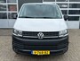 Volkswagen Transporter 2.0 TDI L2H1 102pk Kastinrichting 2200kg Trekgewicht Cruise controle Parkeerhulp achter Lang Bpm vrij 1e eigenaar Dealer onderhouden !! Euro 6