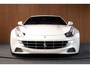 Ferrari FF 6.3 V12 Carbon Camera Lift Passengerdisplay