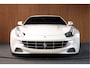 Ferrari FF 6.3 V12 Carbon Camera Lift Passengerdisplay