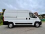 Peugeot Boxer 435 2.0 BlueHDI L2H2 Premium Euro6 2Schuifdeuren AIRCO NAVI 3Pers Camera NAP Dealer onderhouden