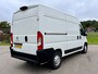 Peugeot Boxer 435 2.0 BlueHDI L2H2 Premium Euro6 2Schuifdeuren AIRCO NAVI 3Pers Camera NAP Dealer onderhouden