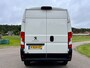 Peugeot Boxer 435 2.0 BlueHDI L2H2 Premium Euro6 2Schuifdeuren AIRCO NAVI 3Pers Camera NAP Dealer onderhouden