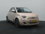 Fiat 500e La Prima automaat 42 kWh | Adaptieve Cruise Control | CarPlay | Navigatie | Parkeersensoren | Achteruitrijcamera | Stoelverwarming | LED verlichting - 12% bijtelling tot 7-2026