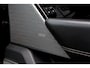 Land Rover Range Rover Velar 3.0 V6 300PK AWD R-Dynamic HSE*BTW*NL-Auto*Perfect LR Onderh.*Luchtvering/Black Pack/Pano/ACC/Massage/Meridian/HUD/DAB/LED/Apple Carplay-Android/Camera/Memorie/Keyless/Dodehoek/Rijstrook/Parkeersens.V+A/22 inch LM*