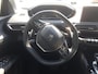 Peugeot 3008 ACTIVE 1.2 PureTech-130pk (VOL)AUTOMAAT (EAT8) Cruise & Climate control | Navigatie via Apple/Android | Parkeersensoren | LMV | BT | Stoelverwarming