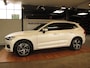 Volvo XC60 2.0 T8 Twin Engine AWD R-Design Lucht vering