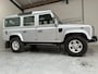 Land Rover Defender 2.5 TD5 110 DC SE Young timer 7 Zitter