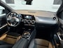 Mercedes-Benz B-klasse 180 Business Solution AMG CAMERA / AMG LINE / PANO / NL AUTO / NAVI