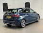 Mercedes-Benz B-klasse 180 Business Solution AMG CAMERA / AMG LINE / PANO / NL AUTO / NAVI