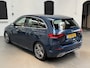 Mercedes-Benz B-klasse 180 Business Solution AMG CAMERA / AMG LINE / PANO / NL AUTO / NAVI
