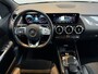 Mercedes-Benz B-klasse 180 Business Solution AMG CAMERA / AMG LINE / PANO / NL AUTO / NAVI