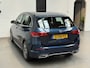 Mercedes-Benz B-klasse 180 Business Solution AMG CAMERA / AMG LINE / PANO / NL AUTO / NAVI
