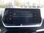 Peugeot e-208 ACTIVE PACK 50kWh 136pk 1-fase 12% BIJTELLING Cruise & Climate control | Parkeersensoren achter | Navigatie via Apple&Android | Bluetooth | LM-velgen