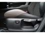 Toyota C-HR 1.8 Hybrid Bi-Tone Autom Leder Stoelverw Navi Camera Clima Apple Carplay 2x PDC Dodehoek Botswaarschuwing LMV ENZ.