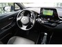 Toyota C-HR 1.8 Hybrid Bi-Tone Autom Leder Stoelverw Navi Camera Clima Apple Carplay 2x PDC Dodehoek Botswaarschuwing LMV ENZ.