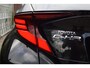 Toyota C-HR 1.8 Hybrid Bi-Tone Autom Leder Stoelverw Navi Camera Clima Apple Carplay 2x PDC Dodehoek Botswaarschuwing LMV ENZ.