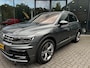 Volkswagen Tiguan 1.4 TSI R-Line,LED,Pano,Digi Display,Elekt Trekhk,Adapt Cruise