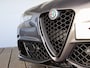 Alfa Romeo Giulia 2.9 V6 Quadrifoglio | handgeschakeld | Performance edition | Origineel Nederlands | Keramische remmen |