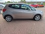 Hyundai ix20 1.4i i-Drive, Airco, Elektrische ramen voor, Elektrische spiegels, Radio/CD/Aux/USB, Licht metalen velgen, Centrale vergrendeling met afstandsbediening, Multimedia bediening op stuurwiel ,Armsteun voor en achter, Achterbank in delen inklapbaar, Nette auto inclusief BOVAG garantie