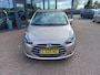 Hyundai ix20 1.4i i-Drive, Airco, Elektrische ramen voor, Elektrische spiegels, Radio/CD/Aux/USB, Licht metalen velgen, Centrale vergrendeling met afstandsbediening, Multimedia bediening op stuurwiel ,Armsteun voor en achter, Achterbank in delen inklapbaar, Nette auto inclusief BOVAG garantie