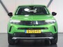 Opel Mokka 130PK Turbo Elegance | AUTOMAAT | AppleCarPlay/AndroidAuto | Adaptieve Cruise Control | Armsteun | Climate Control | Camera | Digitale Cockpit | Navigatie | FULL LED | Isofix | Parkeersensoren |