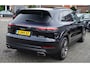 Porsche Cayenne 3.0 E-Hybrid | Sport Chrono | Bose Sound | Panorama | Luchtvering | Trekhaak | Adaptieve Cruise | 360 camera | NAP