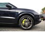 Porsche Cayenne 3.0 E-Hybrid | Sport Chrono | Bose Sound | Panorama | Luchtvering | Trekhaak | Adaptieve Cruise | 360 camera | NAP