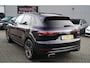 Porsche Cayenne 3.0 E-Hybrid | Sport Chrono | Bose Sound | Panorama | Luchtvering | Trekhaak | Adaptieve Cruise | 360 camera | NAP
