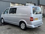 Volkswagen Transporter 2.5 TDI 340 Trendline DC Youngtimer Btw vrij Airco Cruise controle Trekhaak 2500kg Dubbele cabine Schuifdeur Camera Marge btw vrij Motor verbruikt koelwater !!