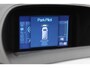 Ford Transit Custom 290 2.0-105pk TDCI L2H1 Trend. Nette Ford Custom in de verlengde uitvoering, deze wagen kan u nog jaren tot dienst zijn. Airco, navigatie, telefoonvoorb., voorraamverwarming, lane assist, parkeersensoren v+a, camera, trekhaak, metallic lak, 3-zits etc.