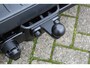 Ford Transit Custom 290 2.0-105pk TDCI L2H1 Trend. Nette Ford Custom in de verlengde uitvoering, deze wagen kan u nog jaren tot dienst zijn. Airco, navigatie, telefoonvoorb., voorraamverwarming, lane assist, parkeersensoren v+a, camera, trekhaak, metallic lak, 3-zits etc.