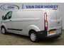 Ford Transit Custom 290 2.0-105pk TDCI L2H1 Trend. Nette Ford Custom in de verlengde uitvoering, deze wagen kan u nog jaren tot dienst zijn. Airco, navigatie, telefoonvoorb., voorraamverwarming, lane assist, parkeersensoren v+a, camera, trekhaak, metallic lak, 3-zits etc.
